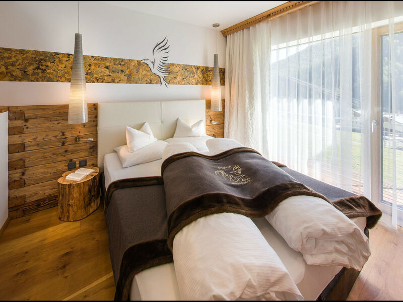 alpinlodge & spa*****, (Samnaun-Ravaisch)