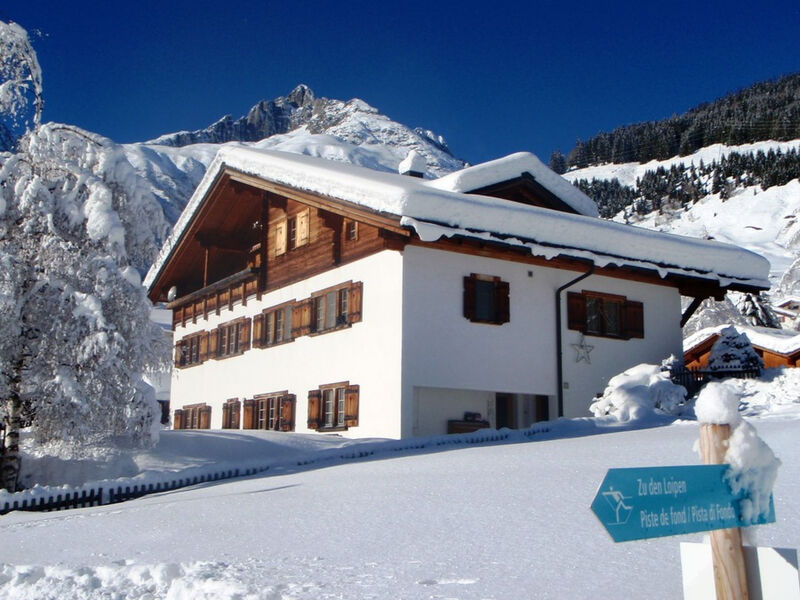 Casa Posta Berther-Roth, (Rueras/Sedrun), 663.01
