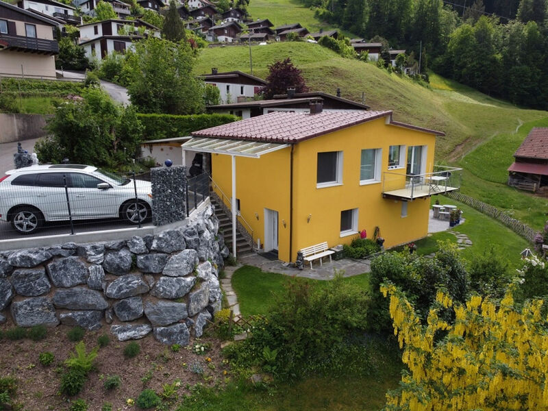 Bijouswiss - The Yellow House****, (Oberterzen),