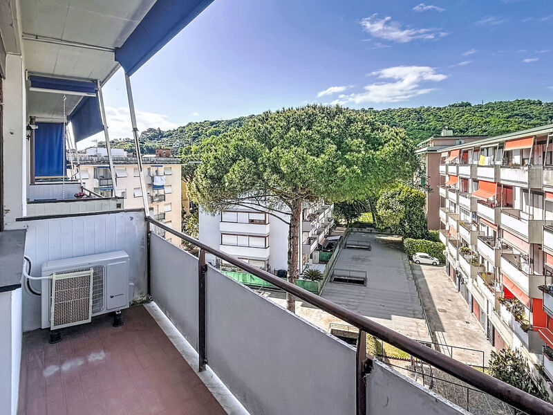 Riviera Mini House