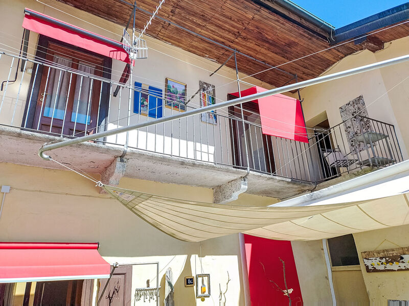 Art House Rosa Bianca