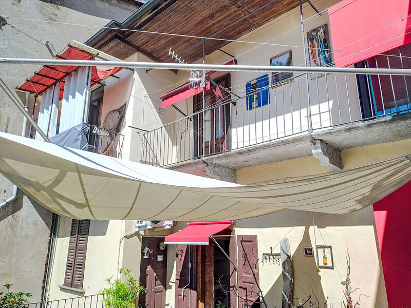 Art House Rosa Bianca
