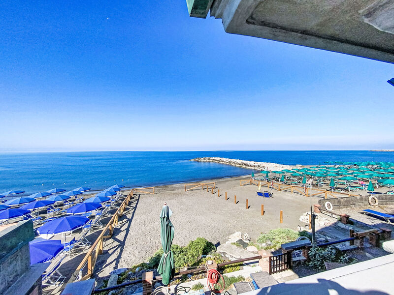 Oblo sul mare