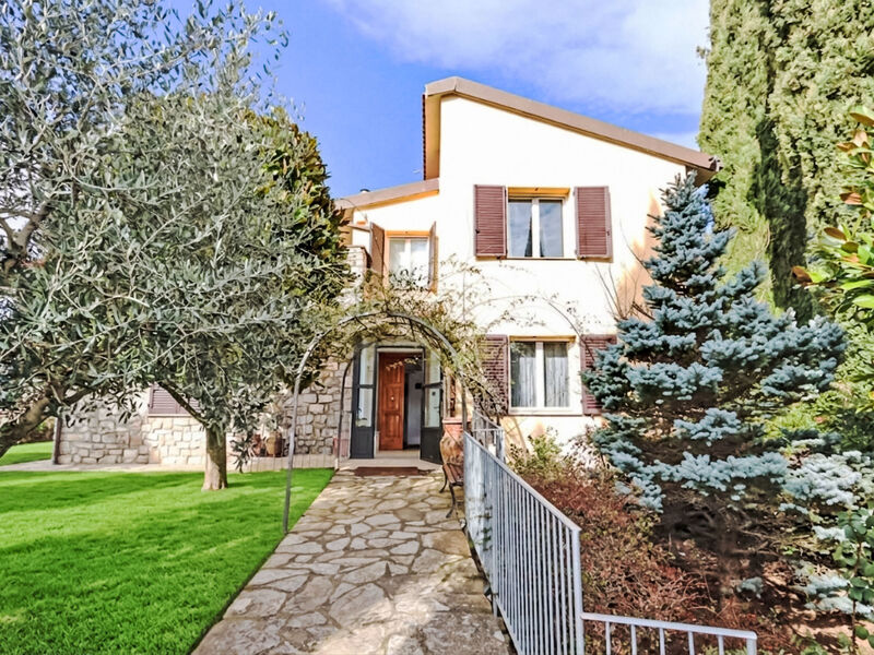 Vila Elisa