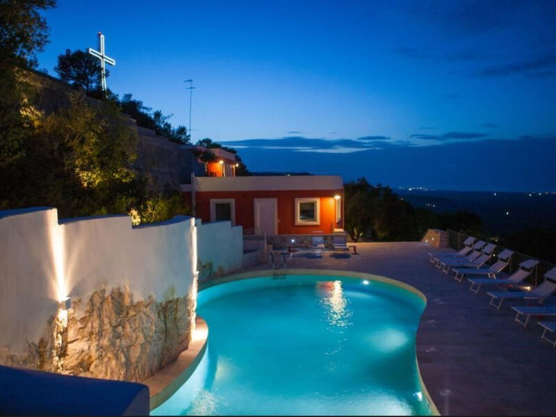 Vila Aurora - piscina panoramica - vista WOW!