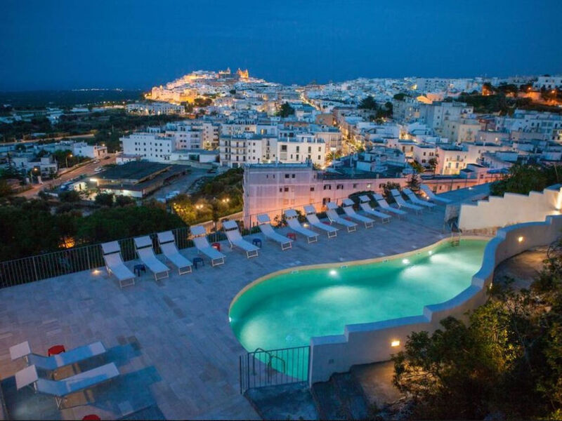 Vila Aurora - piscina panoramica - vista WOW!
