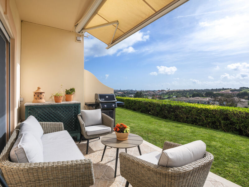 Fairview Golfside Apartment at Boavista
