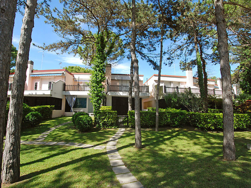 Villaggio Estate