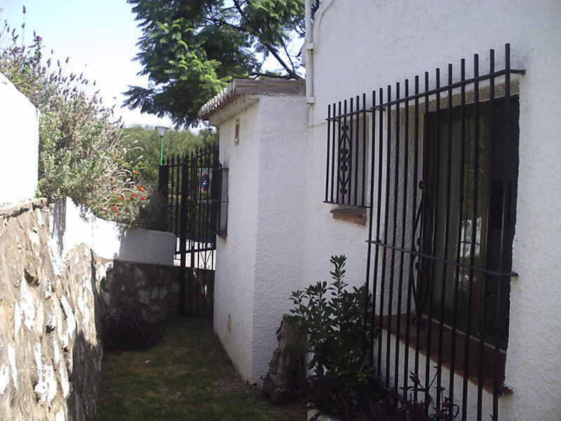 Las Buganvillas