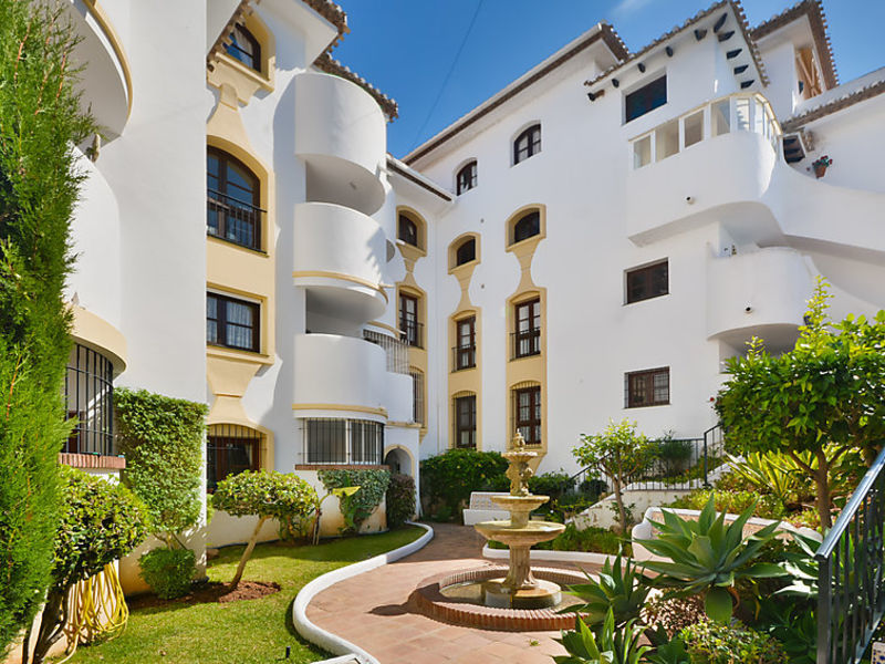 Jardines De Calahonda