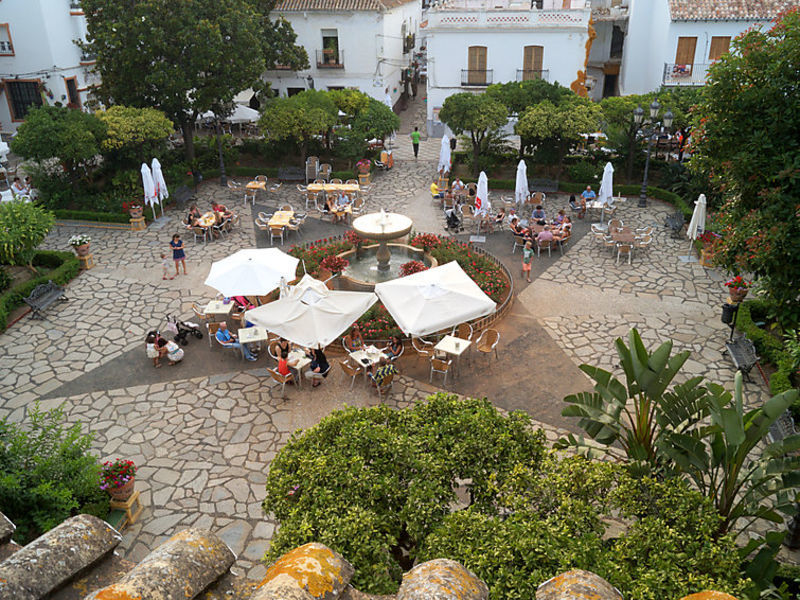 Plaza De Las Flores