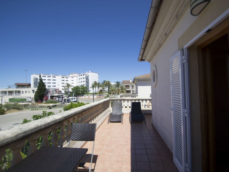 Mayol 9