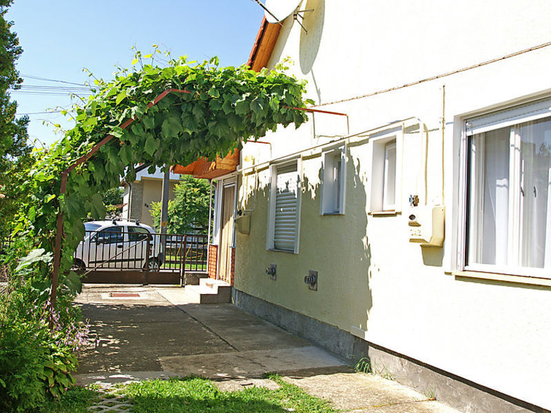 Balaton A412