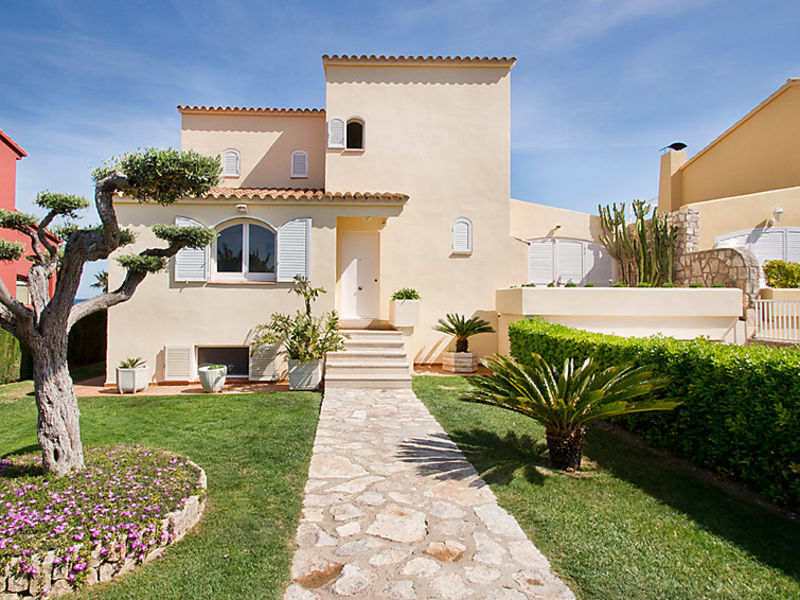 Casa Roques Dorades