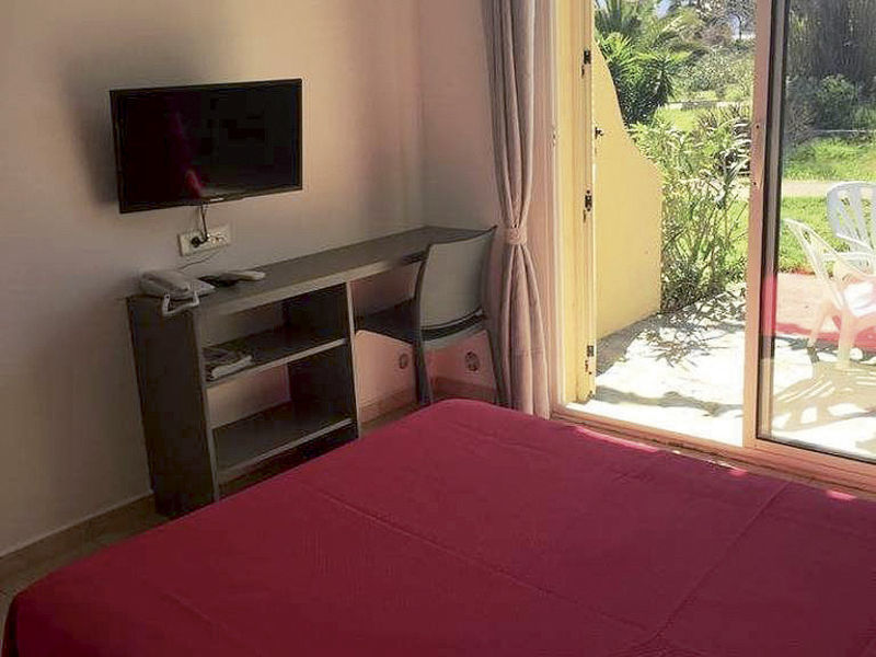 Hotelový komplex Marina di Lava
