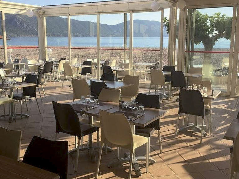Hotelový komplex Marina di Lava
