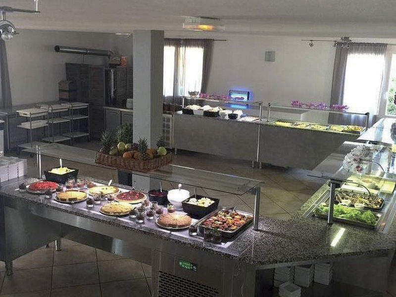 Hotelový komplex Marina di Lava