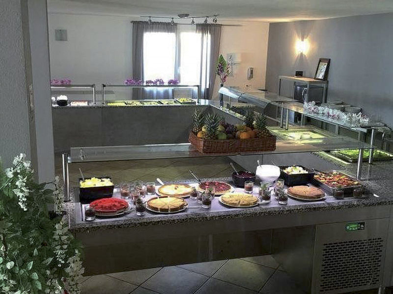 Hotelový komplex Marina di Lava