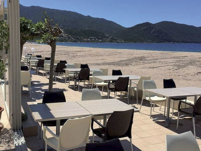 Hotelový komplex Marina di Lava