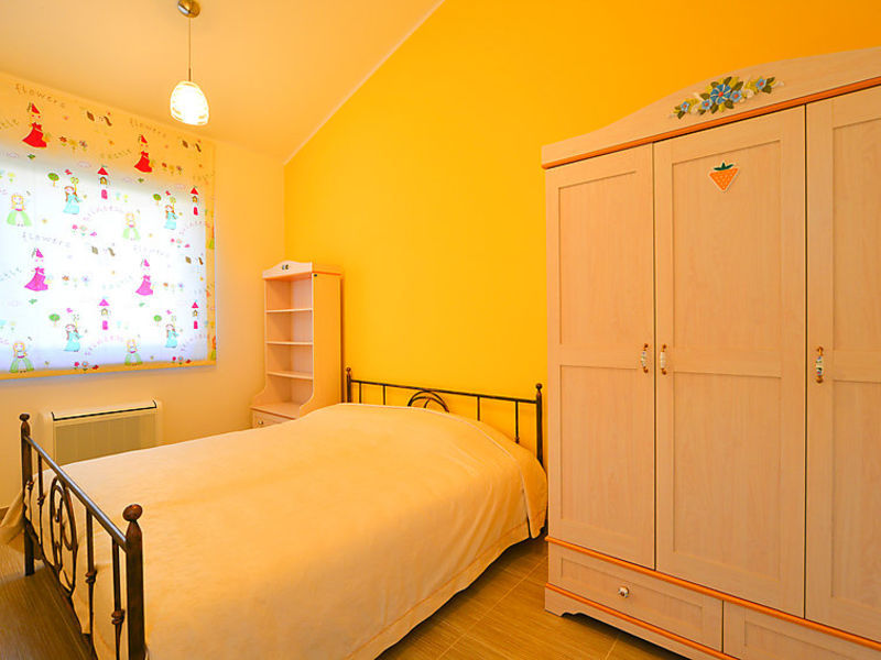 Villa Biocrystal