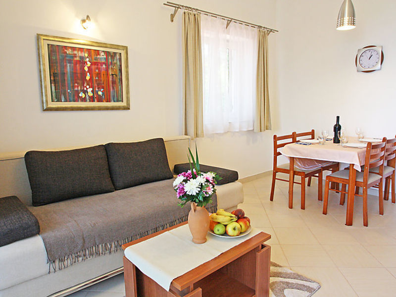 Vila M