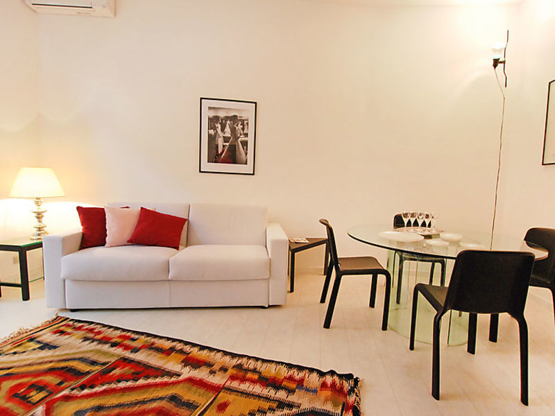 Garibaldi Apartment
