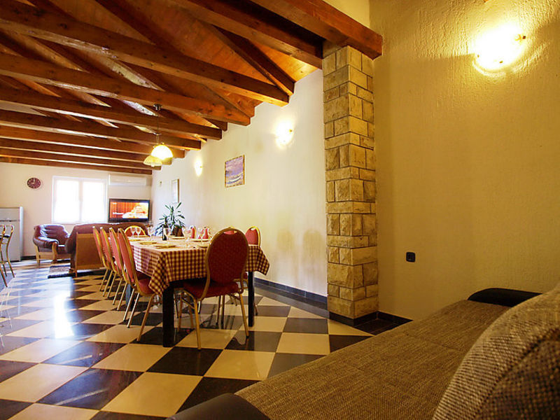 Villa Ana