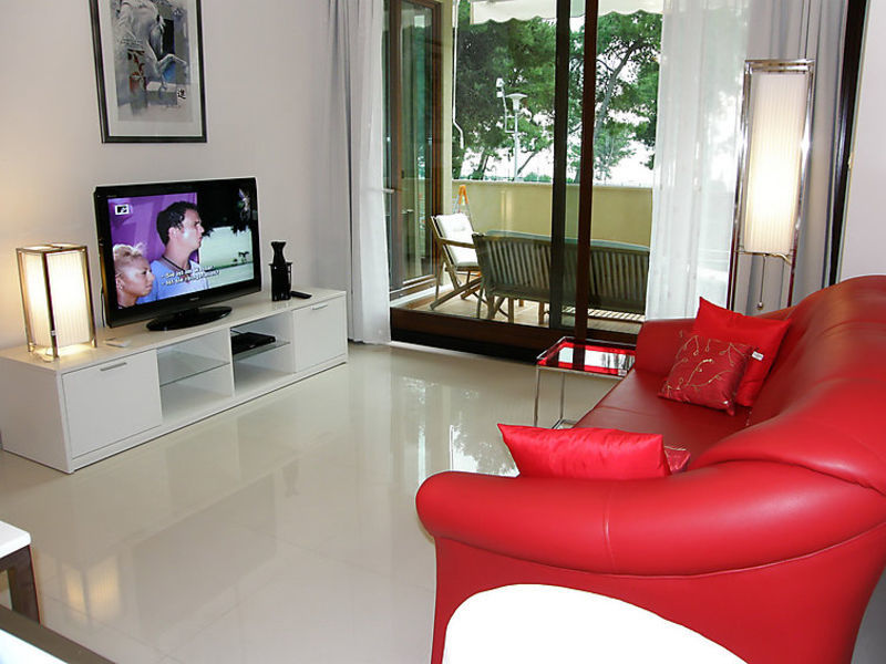 Residence I
