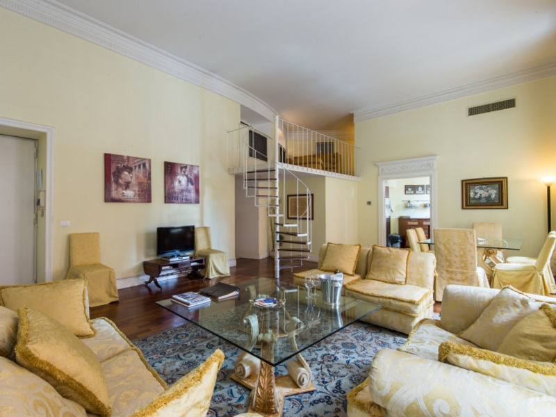 Popolo Apartment