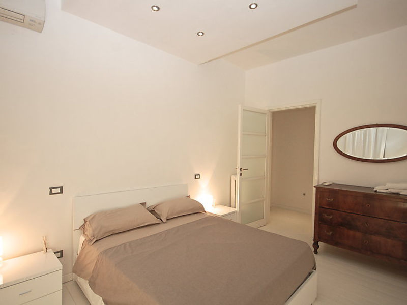 2br 2ba Vatican Large Family Flat