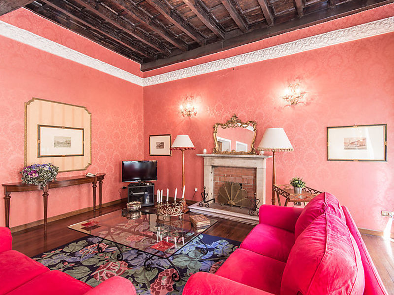 Spanish Steps Top Location