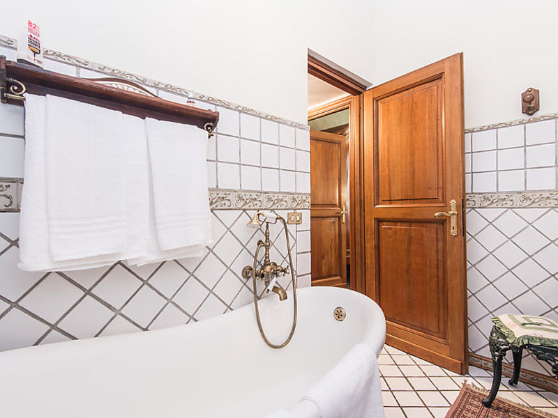 Spanish Steps Top Location