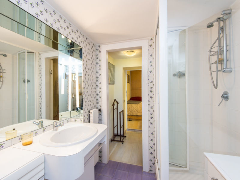Elegant Spanish Step Apartment