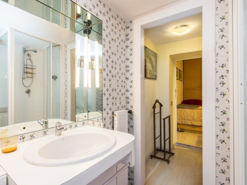 Elegant Spanish Step Apartment