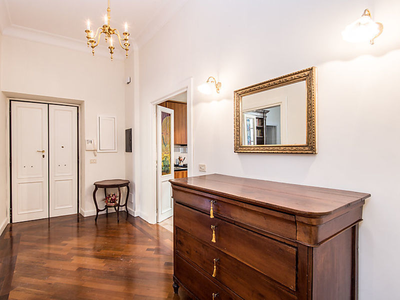 Vatican Luxury Apt