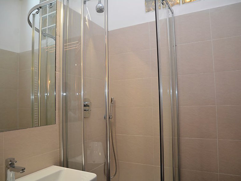 2br 2ba Apartment At Vatican Rome