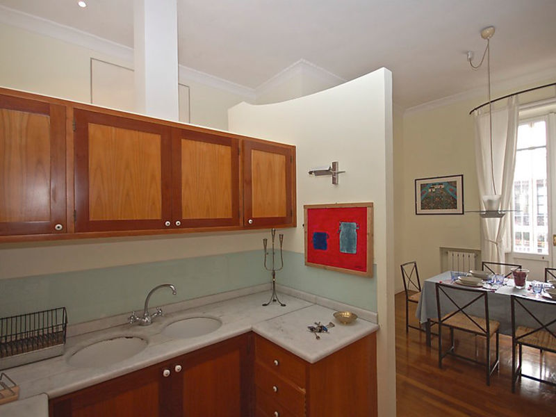 Colosseum Corner 2br Apartment