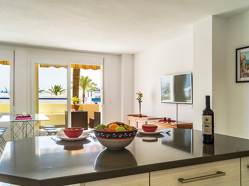 In 4****Resort Frontbeach Apartment