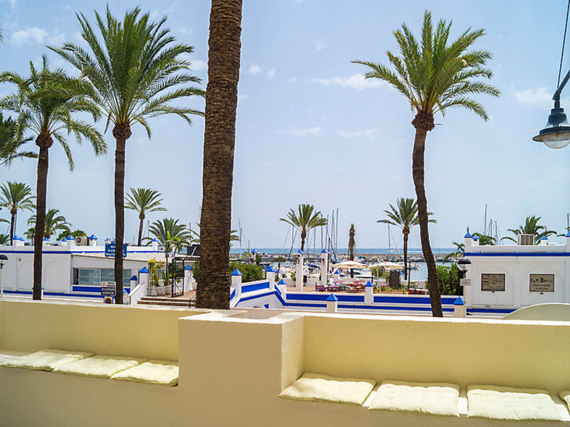 In 4****Resort Frontbeach Apartment