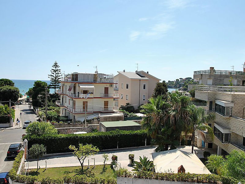 Atratina