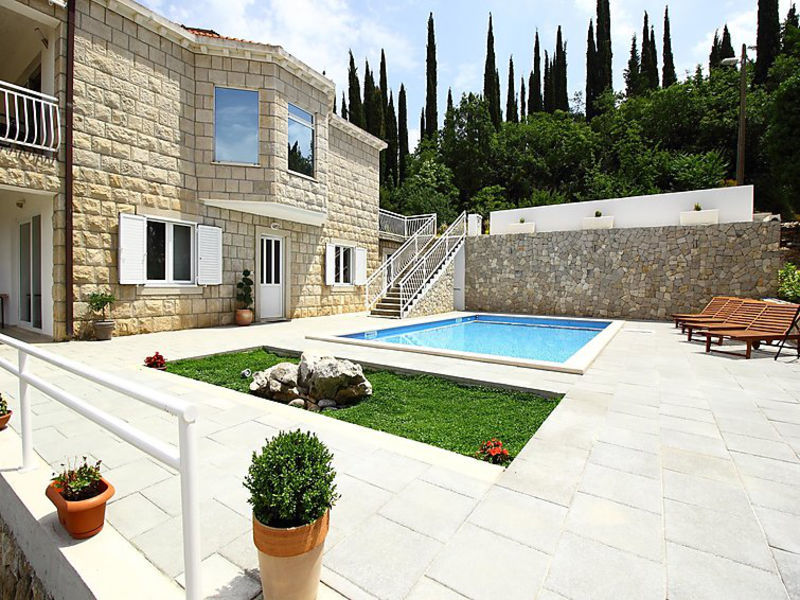 Villa Oasis Cypress
