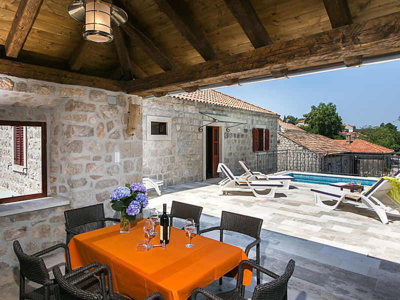 Villa Petrosa