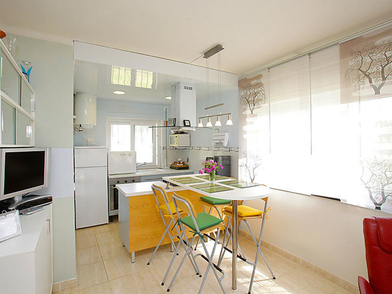 Urb Bellamar, Bruc