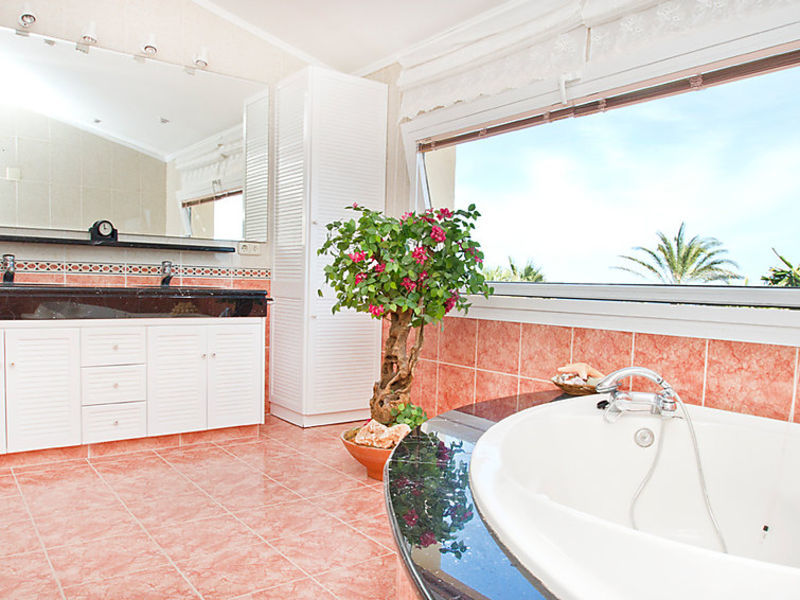 Casa Roques Dorades