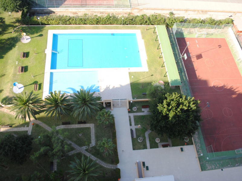 Beach & Pool