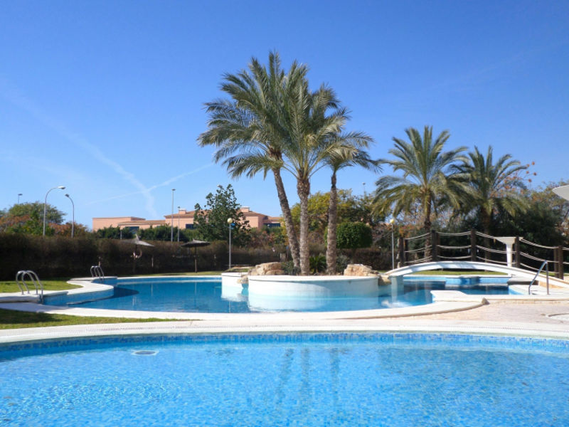 Oasis Pool