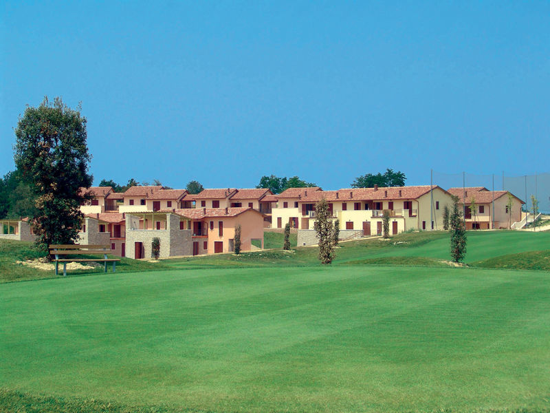 Golf Residence