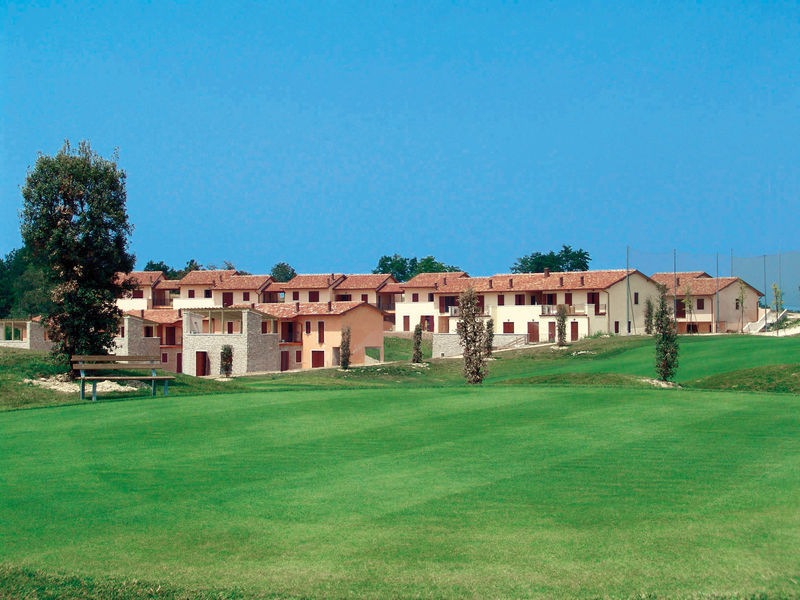 Golf Residence