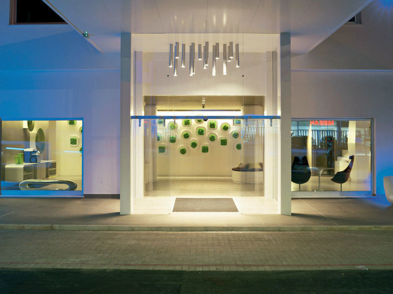 8piuhotel