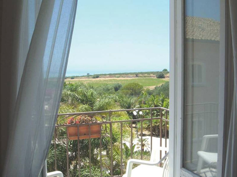 Blu Hotel Kaos